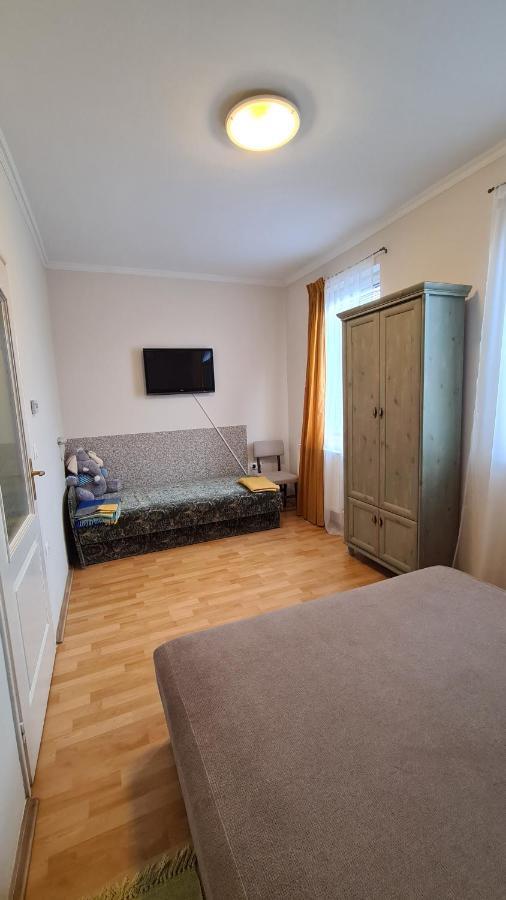 Gabi Apartman Hajduszoboszlo Luaran gambar