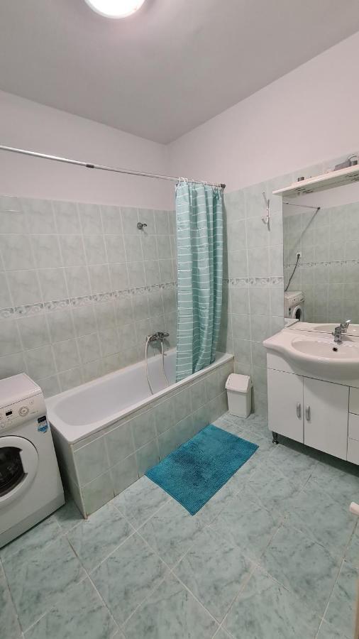 Gabi Apartman Hajduszoboszlo Luaran gambar
