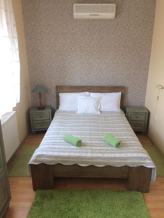 Gabi Apartman Hajduszoboszlo Luaran gambar
